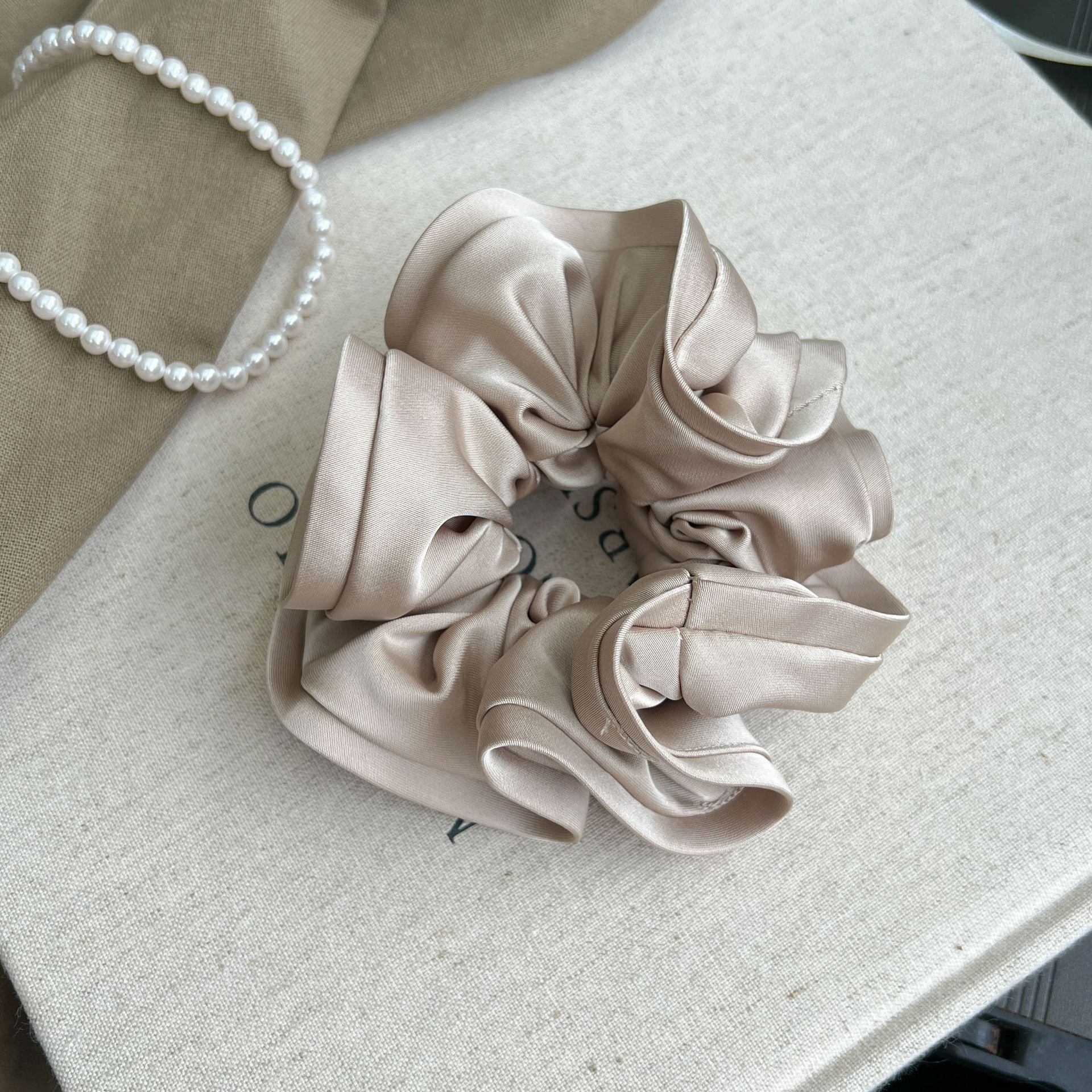 New French Style All-match Large Intestine Hair Ring High Elastic Durable Exquisite Rubber Tendons Do Not Hit with Payon Headline Elegant Hair Accessories