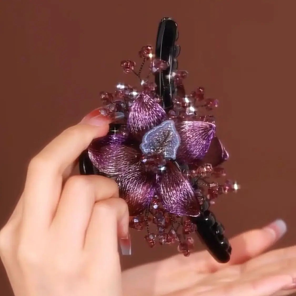 Korean-Style High-End Handmade Copper Wire Braided Flower Hair Clip, Plastic Resin Large Shark Clip for Updo at the Back of the Head