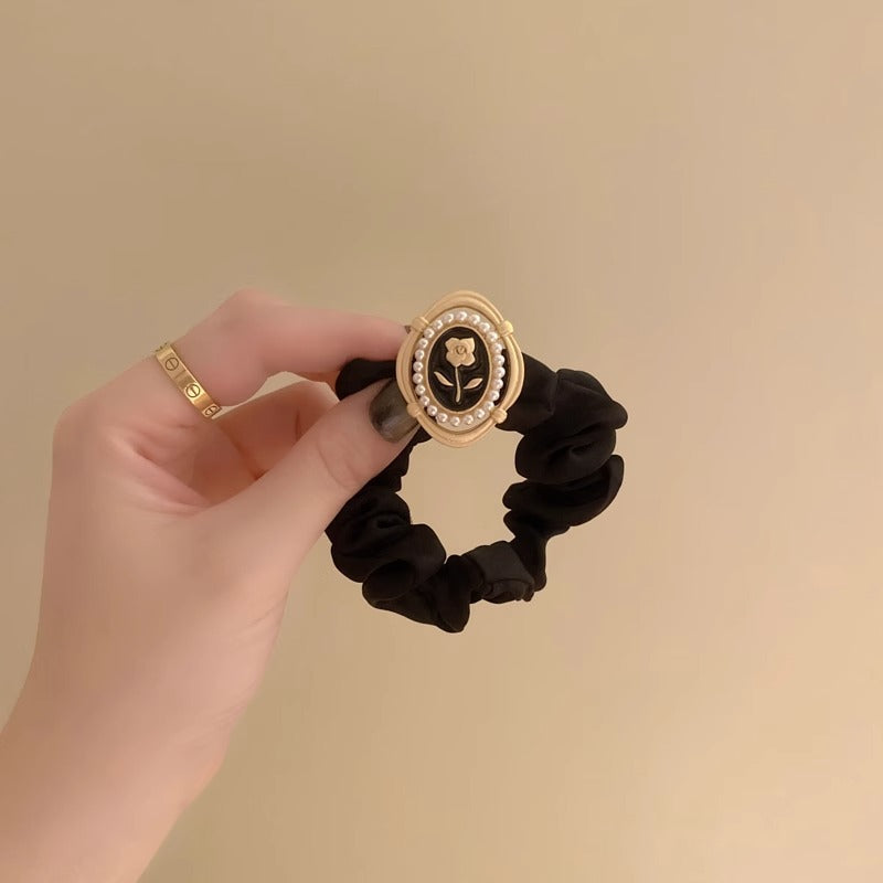 Cross-border Explosive Simple Satin Large Intestine Hair Ring Rose Flower Hair Rope Temperament All-match Ball Headwear Durable Hair Rope
