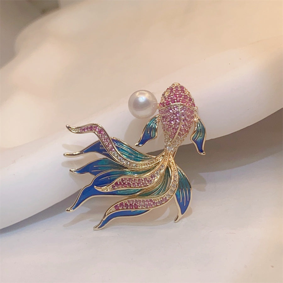 Guofeng Pearl Goldfish Brooch Women's High-end Sense Exquisite Fashion Koi Suit Coat Elegant Corsage Pin Accessories
