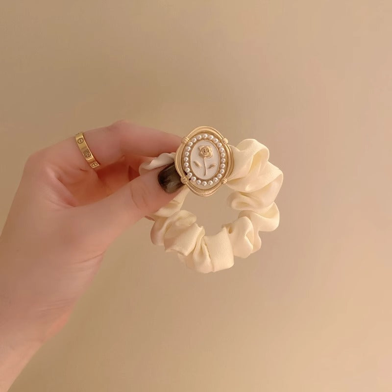 Cross-border Explosive Simple Satin Large Intestine Hair Ring Rose Flower Hair Rope Temperament All-match Ball Headwear Durable Hair Rope