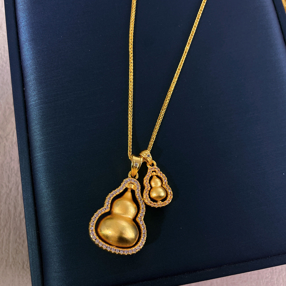 French Retro High-End Clavicle Chain with Diamond-Encrusted Rotating Double Gourd Stacked Chopard Chain Necklace for Women