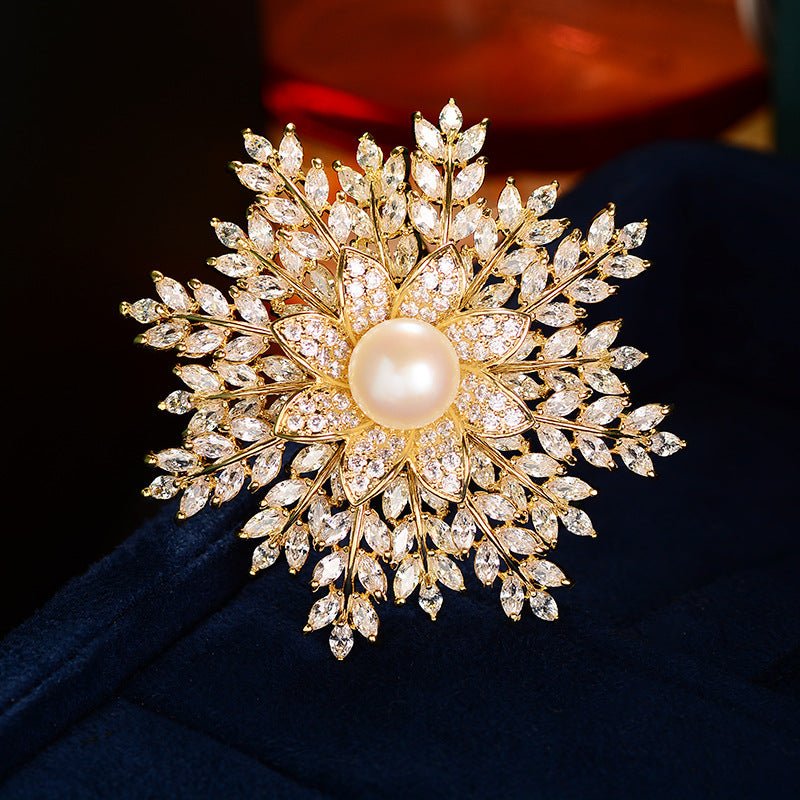 Korean Style Fashion Double Layer Snowflake Brooch High-end Exquisite Freshwater Pearl Corsage Autumn and Winter Coat Cardigan Accessories Pin