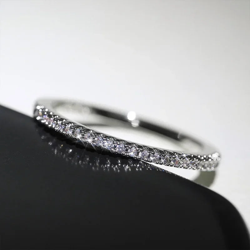 Bague Fine Zircon Cubique - Anneau Minimaliste pour Femme