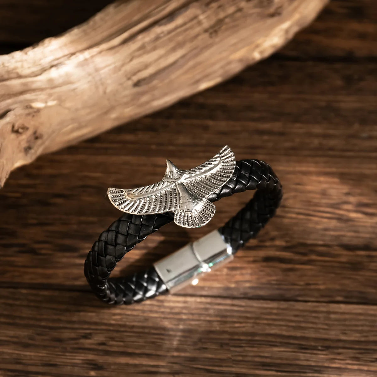 Fashion Eagle Bracelet for Men Black Leather Hand Band with Magnetic Charm Bracelet Clasp Men's Accessories Gifts