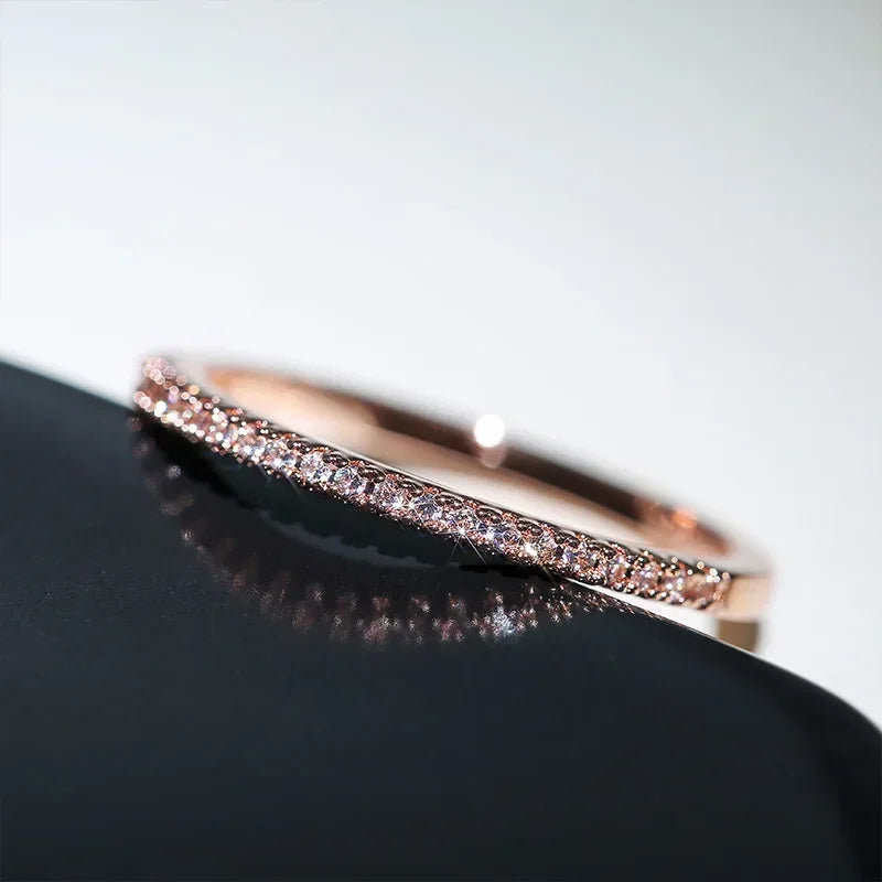 Bague Fine Zircon Cubique - Anneau Minimaliste pour Femme
