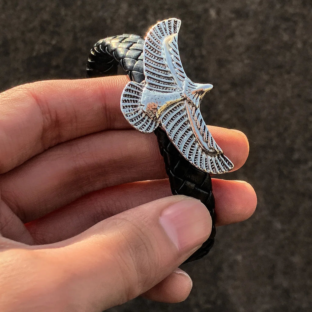 Fashion Eagle Bracelet for Men Black Leather Hand Band with Magnetic Charm Bracelet Clasp Men's Accessories Gifts